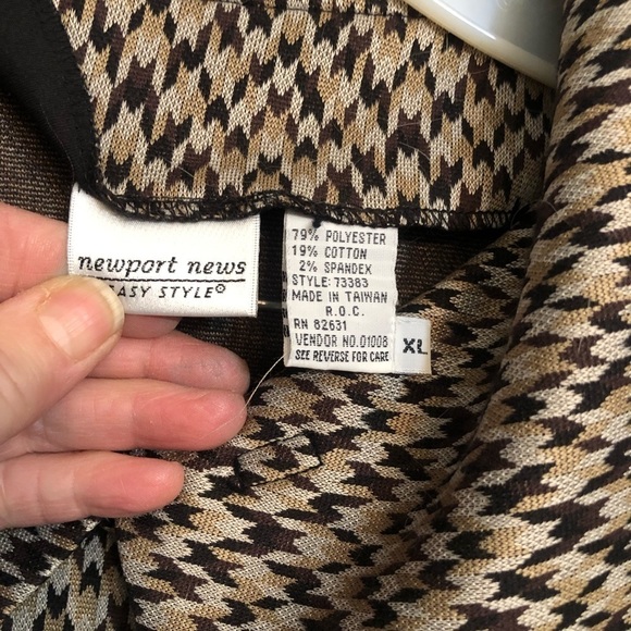 Newport News  XL 12 -16 Brown houndstooth sweater jacket three-quarter length - Picture 3 of 8